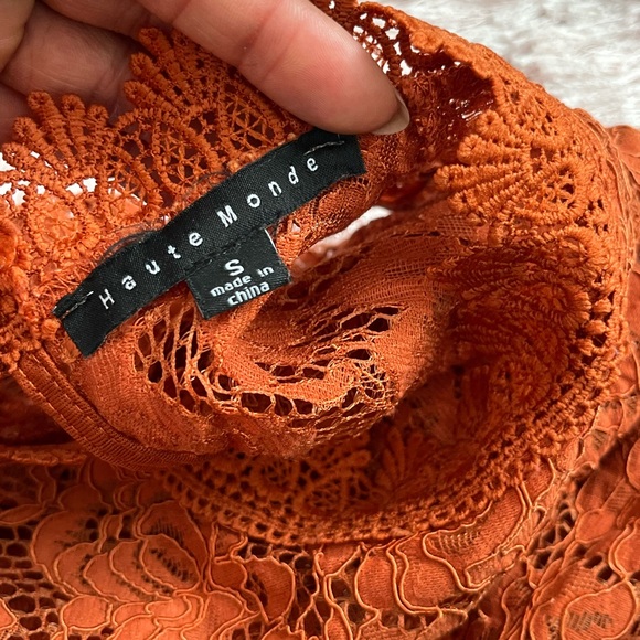 Haute Monde Butterfly Sleeve Lace Top - Picture 12 of 12